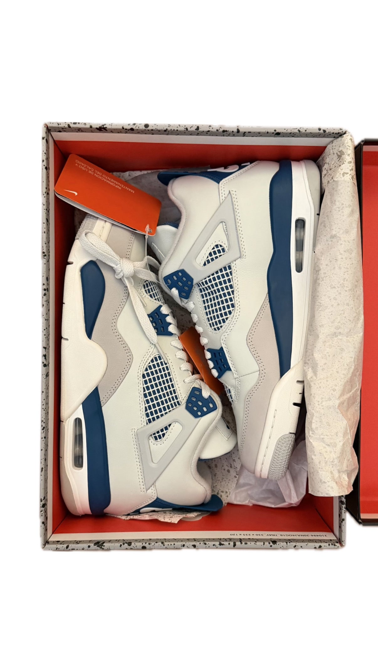 Jordan 4 "military blue"