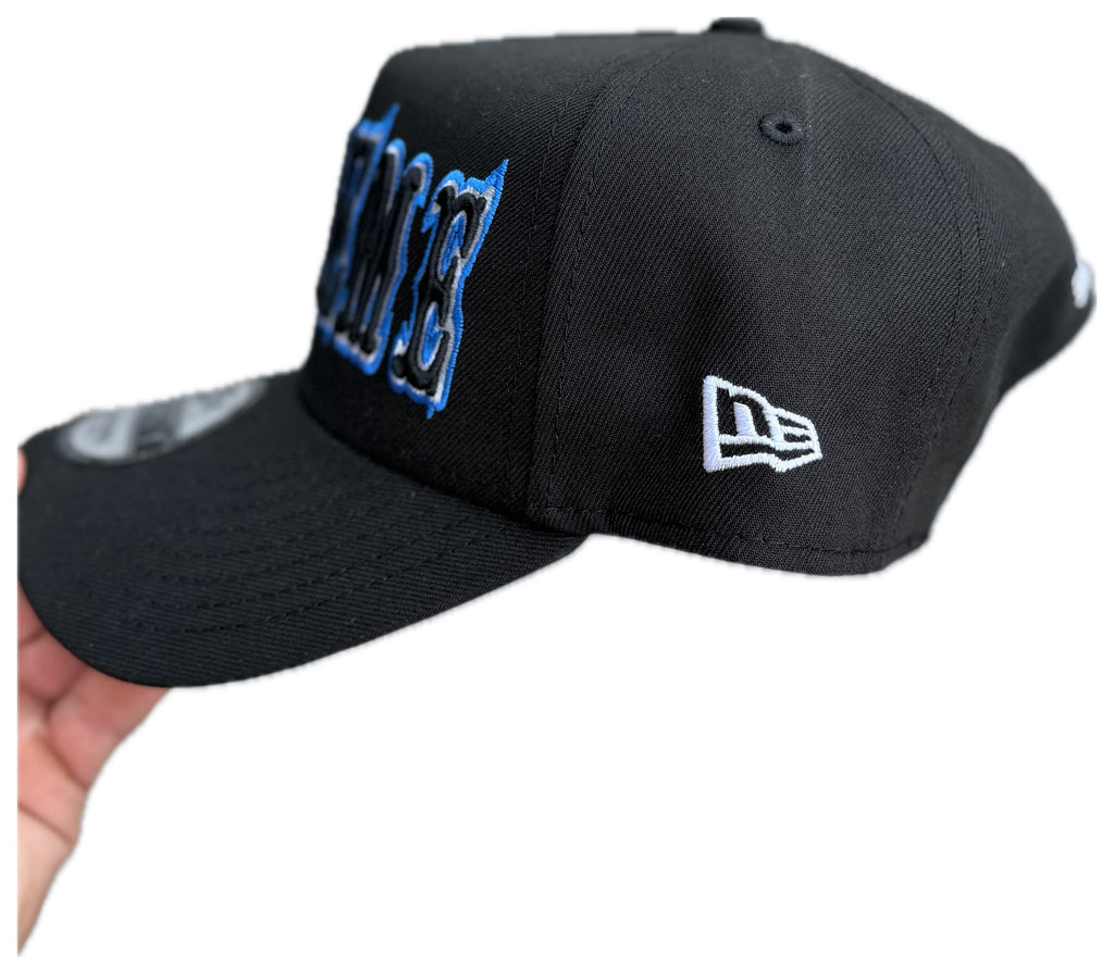 Supreme "Outline Black" New Era