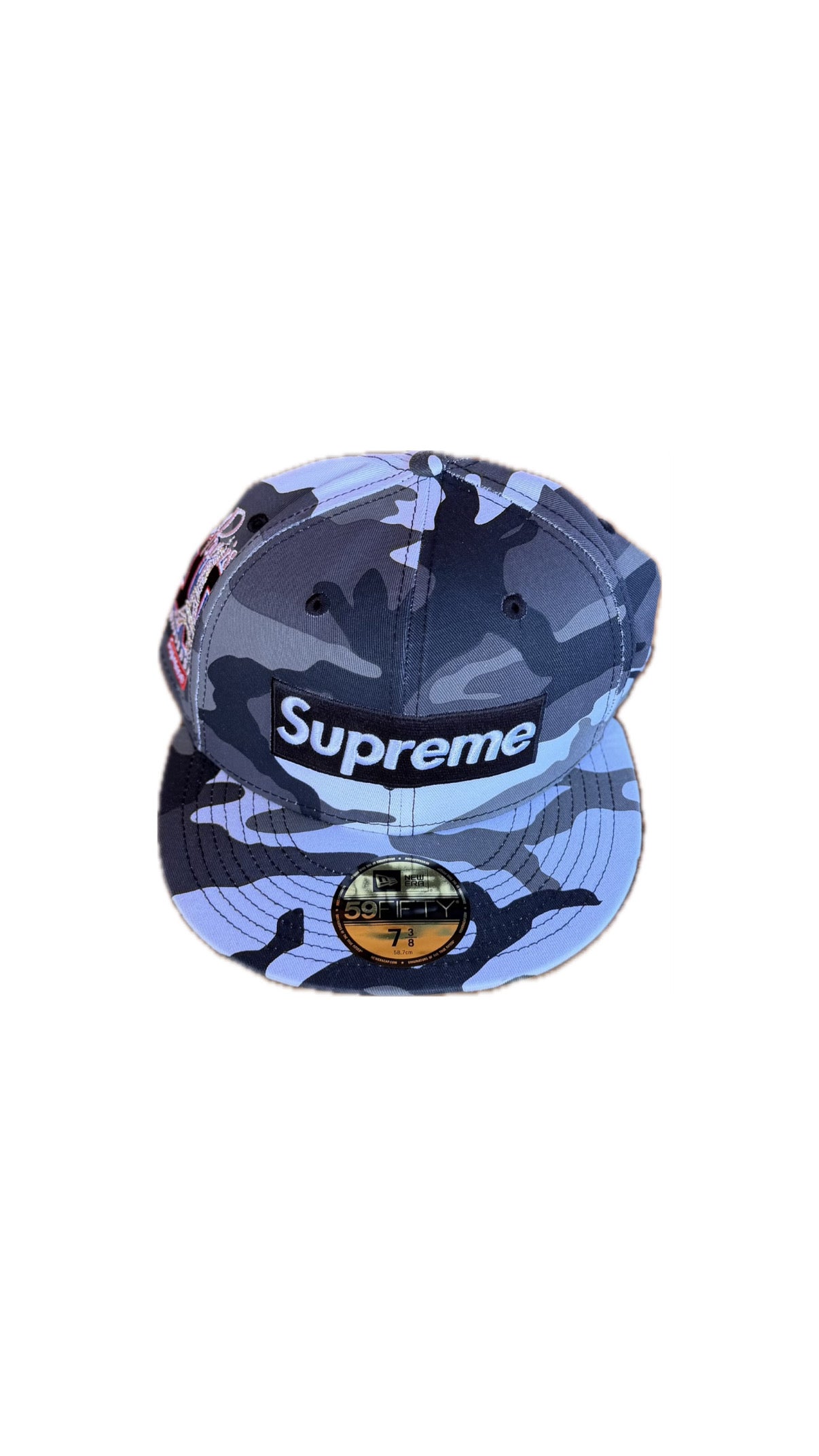 Supreme "camo" New Era