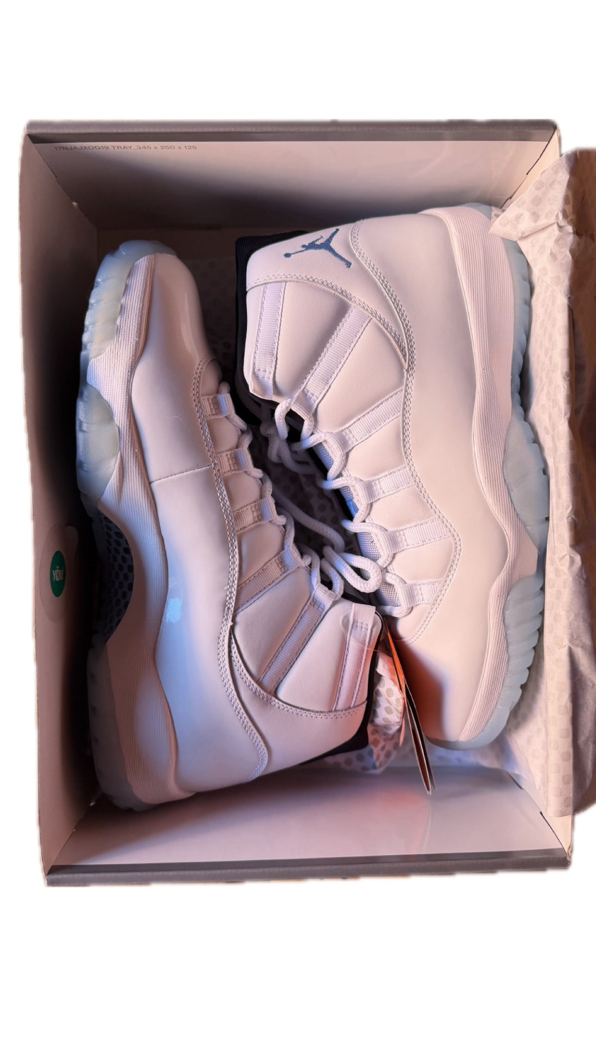 Jordan 11 "legend blue"