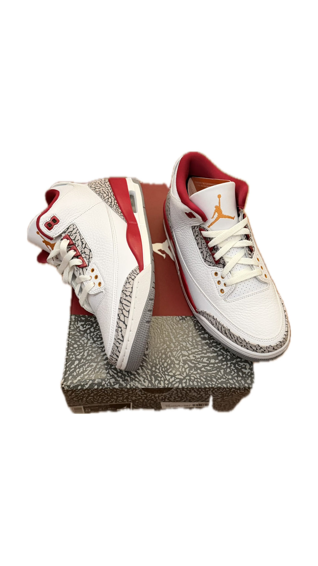 Jordan 3 "carenal red"