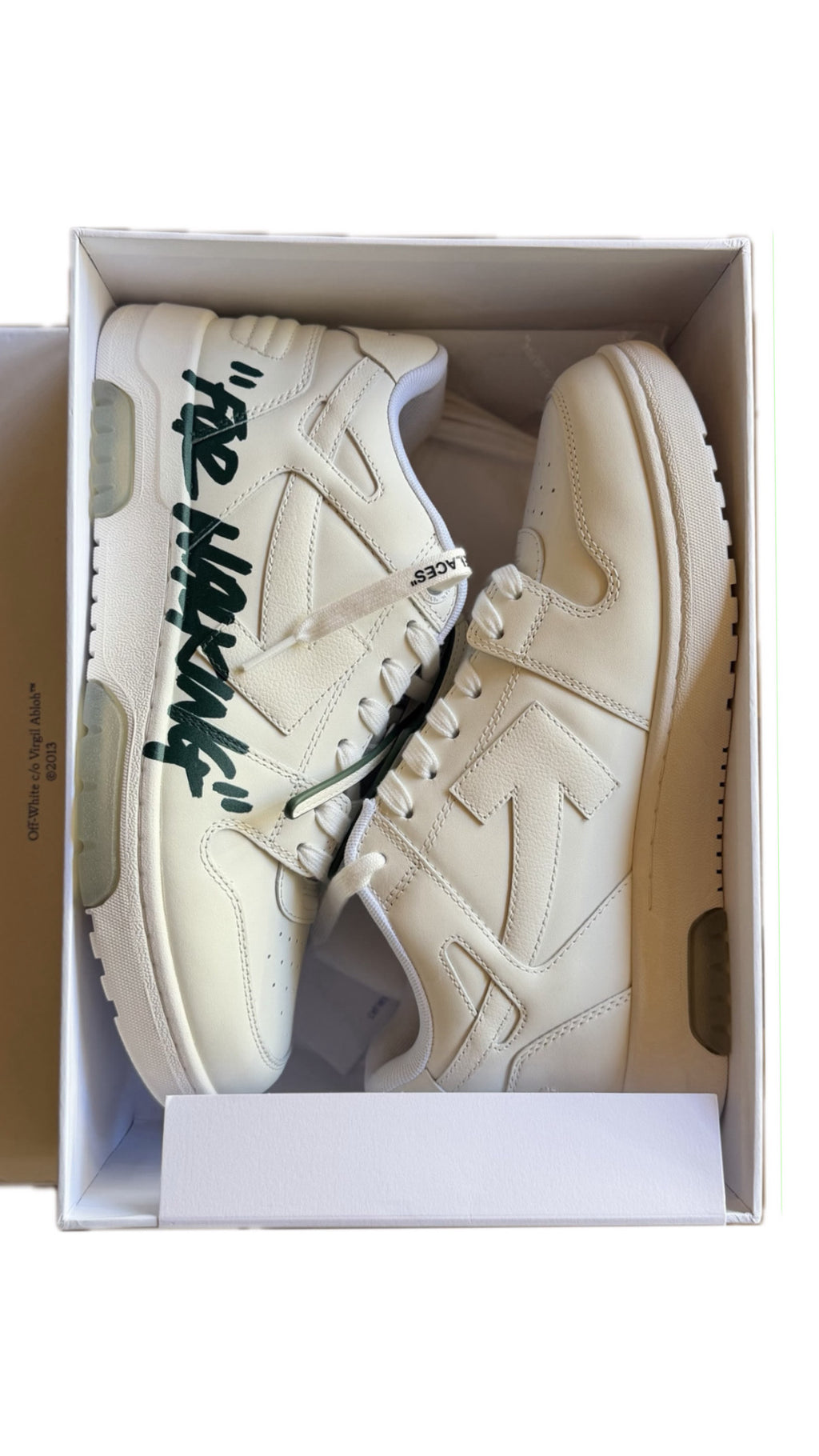 Off White "OOO green"